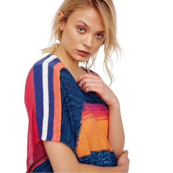 NWT Free People Sunset Fringe Poncho Beach Sweater XS/S Lightweight Oversized - Picture 5 of 16